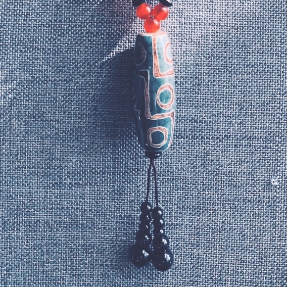 Tibetan DZI necklace with one large pendant - Picture 4 of 16